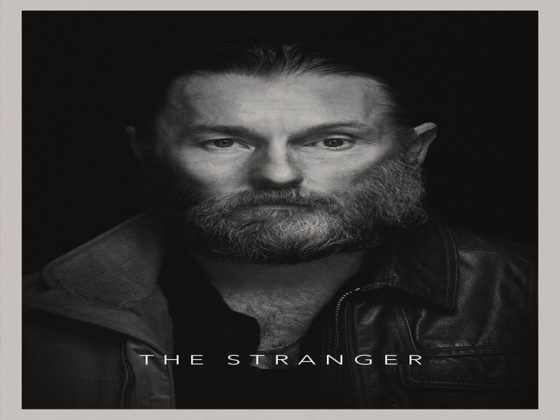 Photo 1 du film : The Stranger